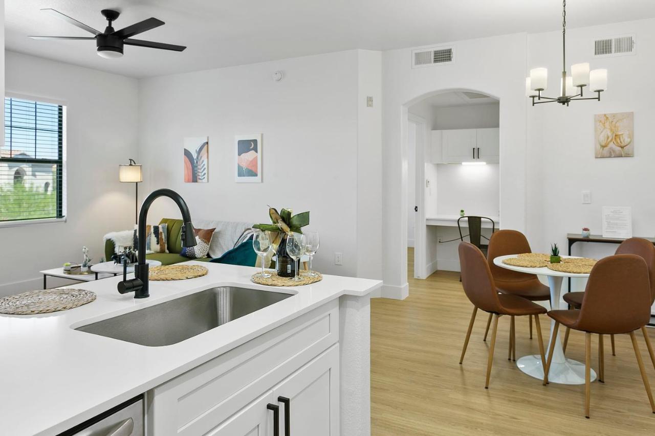 Cozysuites Glendale By The Stadium With Pool 05 Exterior foto